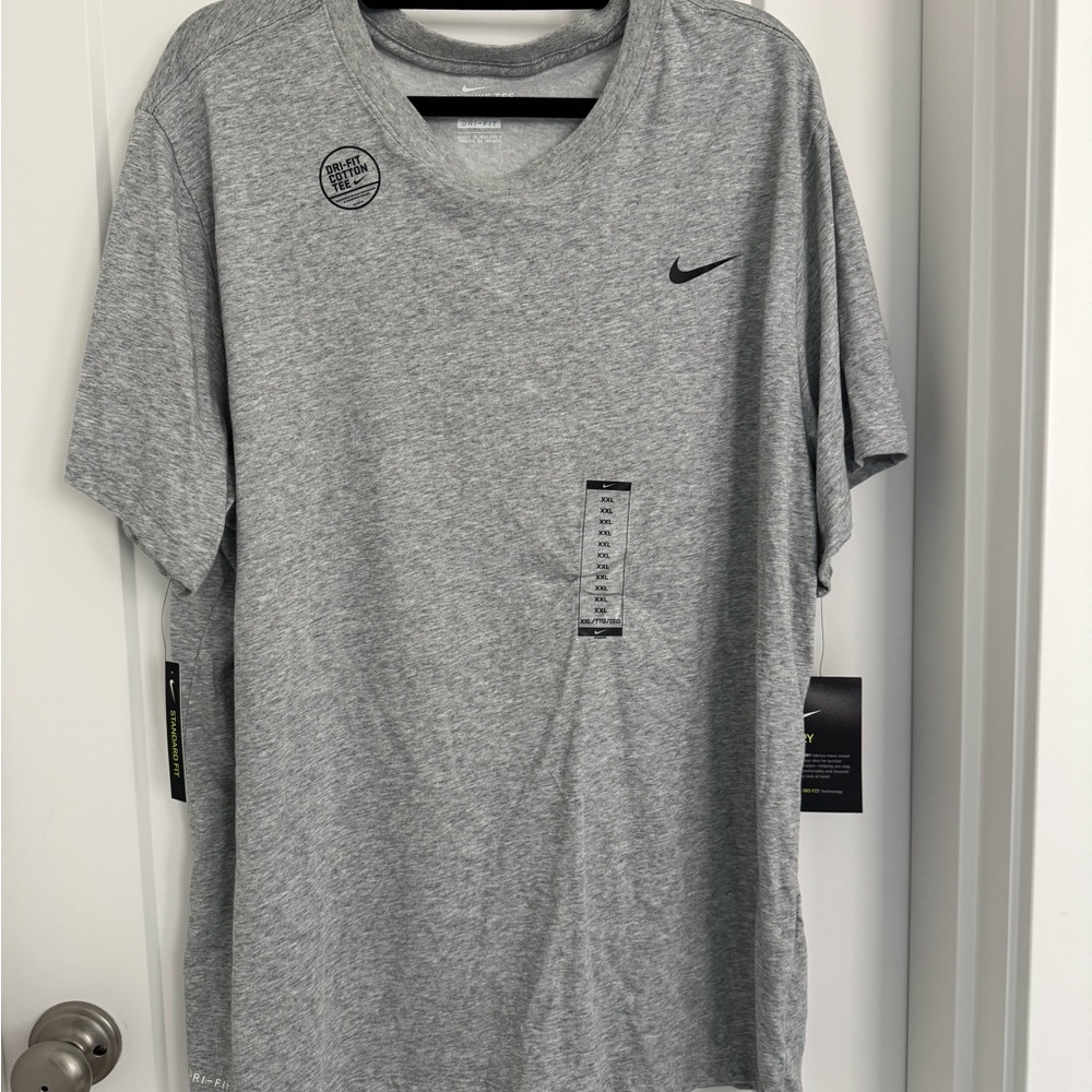 Nike brand new shirt Men's size xxl